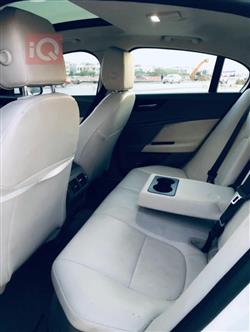 جاگوار XE